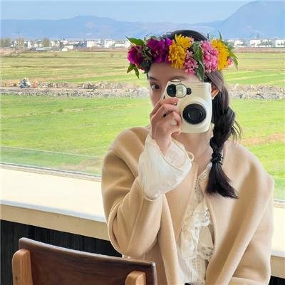 轻轻拂过